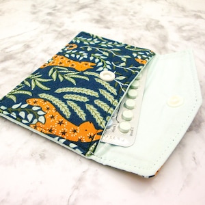 Mini billetera, titular de tarjeta de regalo reutilizable de leopardo, estuche de tarjeta de visita para gatos, funda anticonceptiva, bolsa de llavero de pájaro, regalo para ella