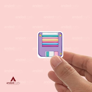 フロッピー ディスク、Kindle 用ブック風ステッカー、ウォーター ボトル、ジャーナル、読者へのプレゼントに最適 - ビンテージ データ ディスク - 90 年代のコンピューター テクノロジー