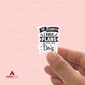 Tengo planes con mi perro, calcomanía de libros para Kindle, botella de agua, diario, regalo perfecto para lectores - Dog Time Art - Dog Plans Today