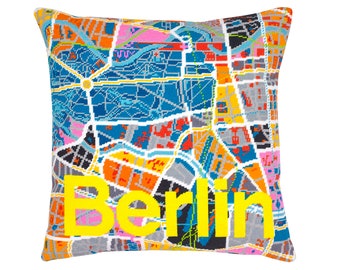 Berlin Stadtplan Gobelin / Gobelinstickerei in halbem Kreuzstich. 41 x 41cm