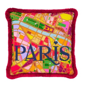 J'aime パリ市街地図タペストリー / ハーフステッチのニードルポイント。41 x 41 cm