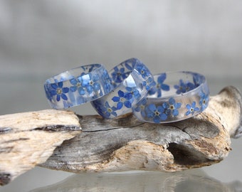 Forget-Me-Not Resin Ring: Real Flower Terrarium Ring