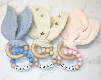 More colors! Personalized Baby Gifts, Personalized Baby Toy, Silicone Baby Toy Ring with Name, Baby Shower Gift, Name Rattle Toy