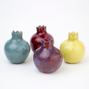Bomboniere per matrimonio, melograno in ceramica fatto a mano, melograno blu, vaso melograno viola, ceramiche e terracotta, scatola bomboniera in ceramica