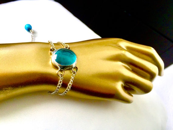 Aqua Glass Chain Bracelet Artisan Made Stained Glass Mystic Turquoise Glass Hand Chain Bracelet Hand Cage Hand Bling Earth Amulet