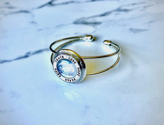 Artisan Handmade Stained Glass Motivational Silver Cuff. Lovely Simple Silver Bangle with Stamped Word Art: Peace, Love, Hope & Faith.