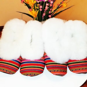 Unisex Adult Alpaca Fur Slippers