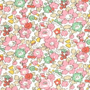 Tessuto Liberty Betsy Ann rosa dolce da 25 cm