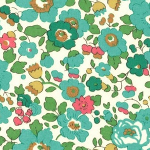 Tessuto Liberty Betsy verde prato da 25 cm