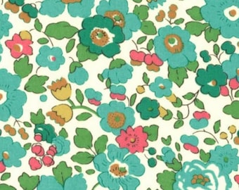 Fabric Liberty Betsy meadow green by 25 cm