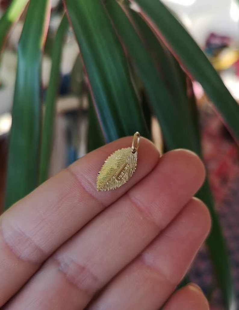 Leaf charm in solid 10k yellow gold image 4