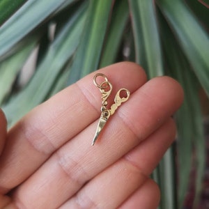 Dije de tijeras - oro amarillo macizo de 10k