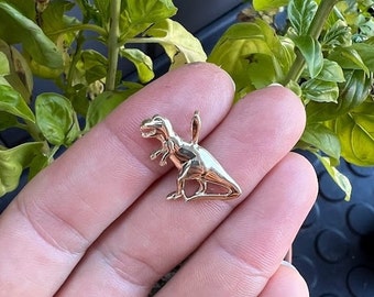 T Rex charm in 10K yellow gold