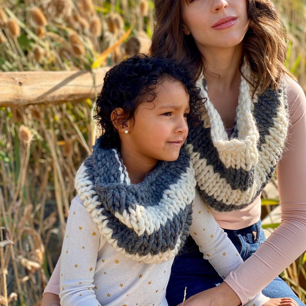 The Mae Flower Cowl PDF DIGITAL DOWNLOAD Knitting Pattern, Women's and Child Knit Cowl Pattern,  Beginner Friendly, Super Bulky Knit Cowl