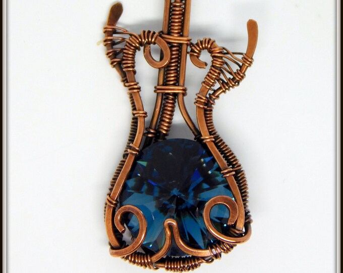 Copper Wire Guitar Necklace, Musical Pendant, Wire Wrapped Guitar