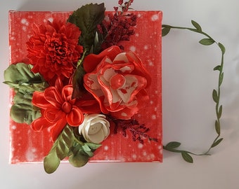 Adorable Christmas Red floral wall hanging, 6"x6"