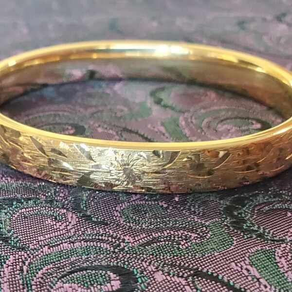 Vintage Napier Hinged Bangle Bracelet with Etched Floral Design Gold-Tone Metal