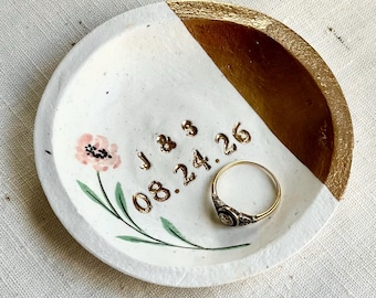 Personalized Wedding Ring Holder Dish, Custom Wedding Gift for Couple