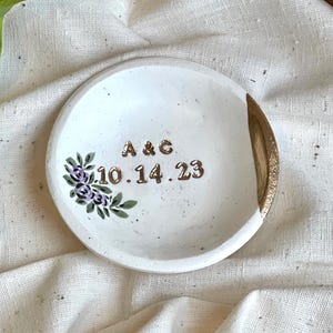 Customized Wedding Gift - Personalized Engagement Gift for Bride