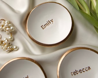 Personalized Ring Dish / Jewelry Dish / Bridesmaids Gift / Wedding Gift / Engagement Gift / Gift for Her / Gift for Mom / Personalized Ring