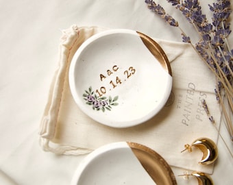 Wedding Gift / Speckled Minimalist Ring Dish / Jewelry Dish  / Engagement Gift / Bridesmaids Gift / Personalized Gift for Her / Ring Tray
