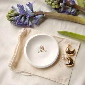 Personalized Jewelry Dish / Ring Dish / Catch all / Personalized Gift / Personalized / Engagement Gift / Bridesmaids / Wedding Gift