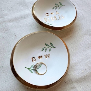 Regalo de boda personalizado / Plato para joyas / Fecha e iniciales / Regalo de boda / Regalo personalizado / Personalizado / Regalo de compromiso / imagen 4