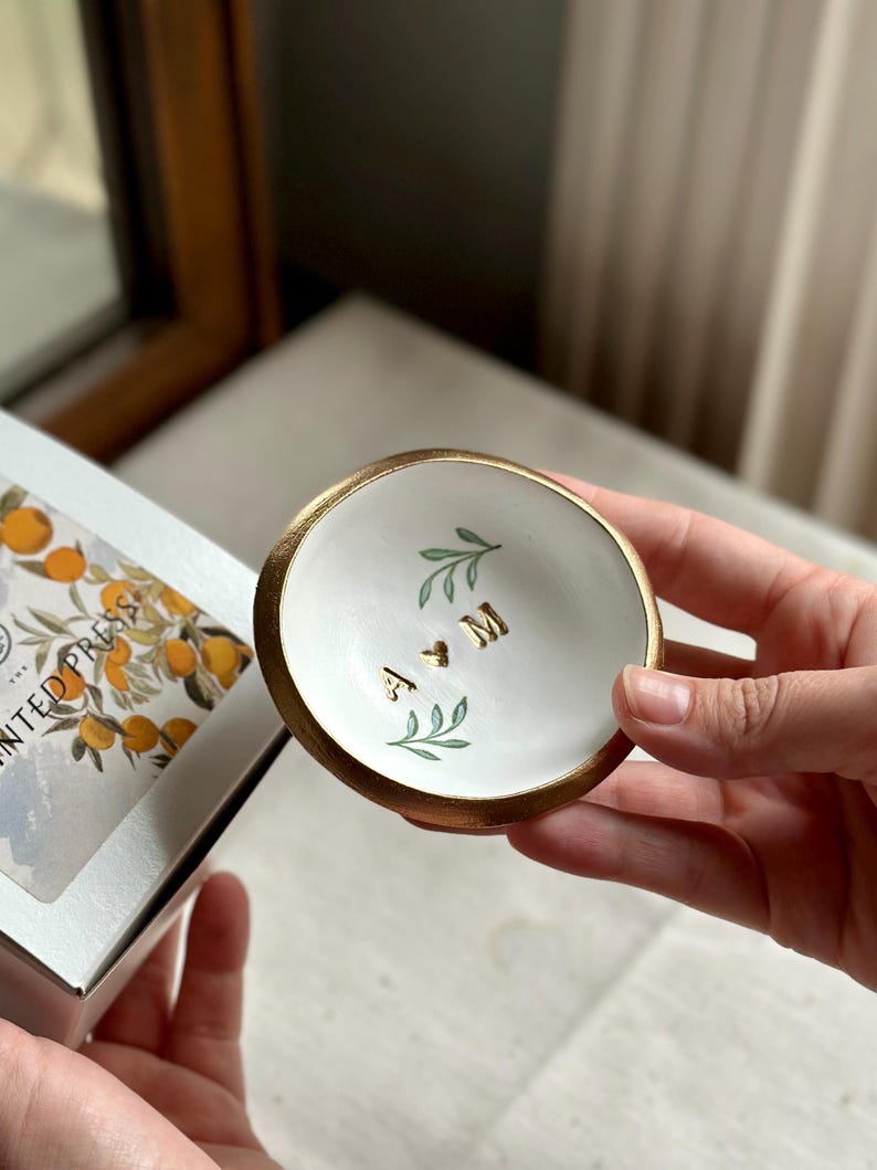 Custom Wedding Gift / Ring Dish / Date and Initials / Wedding Gift / Personalized Gift / Personalized / Engagement Gift / imagem 14