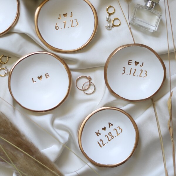 Gift for Her /  Jewelry Dish / Date and Initials / Wedding Gift / Personalized Gift / Personalized / Engagement Gift / Bridesmaids