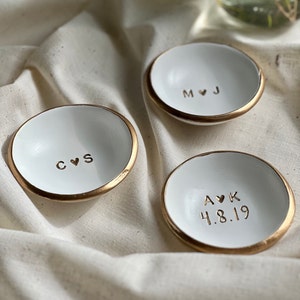 Personalized Jewelry Dish / Jewelry Dish Date and Initials / Wedding Gift / Personalized Gift / Personalized / Engagement Gift / Bridesmaids