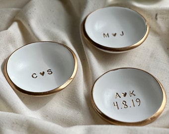 Personalized Jewelry Dish / Jewelry Dish Date and Initials / Wedding Gift / Personalized Gift / Personalized / Engagement Gift / Bridesmaids