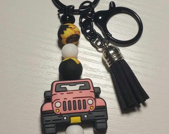 Off road vehicle & sunflower keychain
