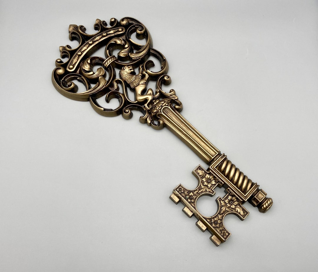 Extra Large Skeleton Key Lion Scroll Gold Tone Wall Plaque Etsy