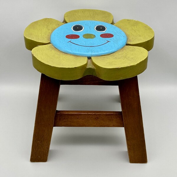 Vintage Flower Power Wood Step Stool/Bench/Foot Rest Green and Blue Happy Face Daisy Flower, Made in Thailand, Sturdy Good Quality Hard Wood