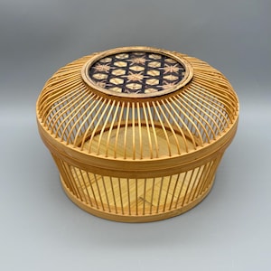 Vintage Asian Basket - Etsy