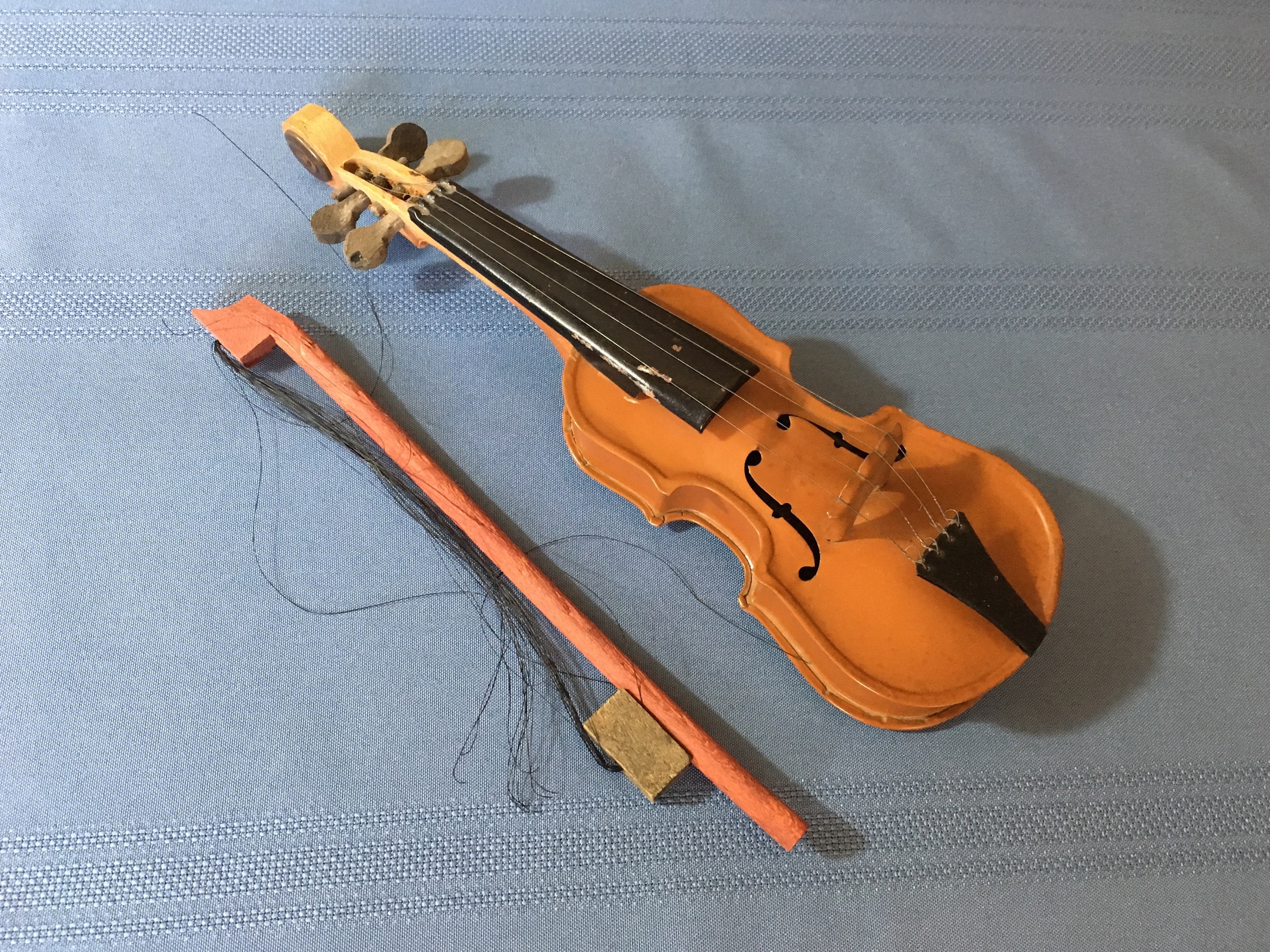 Toy violin canada outlet