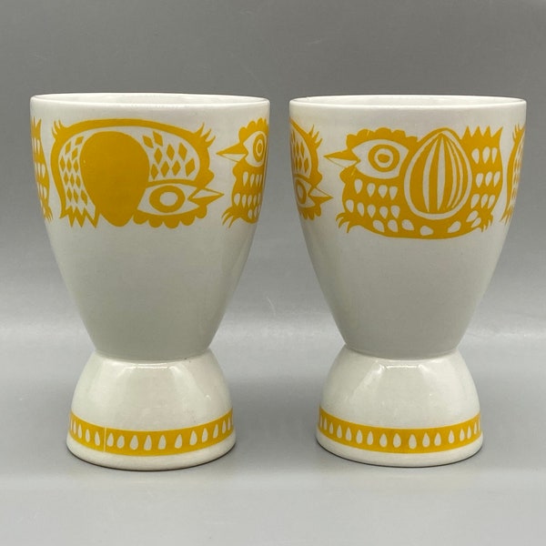 Arabia Finland Egg Cups 2 Kananpoika Pattern Yellow Chicken Design vintage 1960s made in Finland Designer Gunvor Olin-Grönqvist, no damage