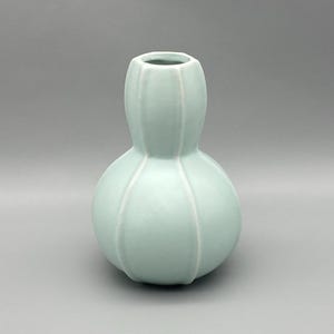 Double Gourd Vase Pale Blue Matte Porcelain Modernist Style Ribbed Chinese Gourd Bud Vase, Unbranded, 5&quot; tall, No Damage, Very Pretty
