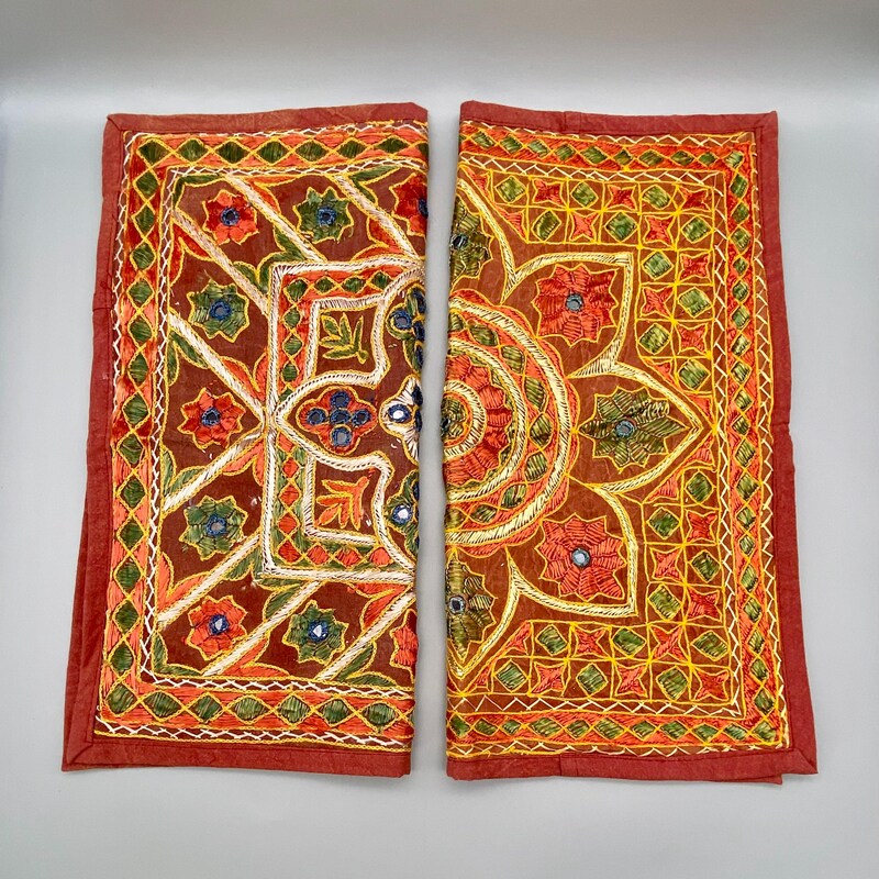 Traditional Kutch Hand Embroidery Leather Card Holder 77 main image 0