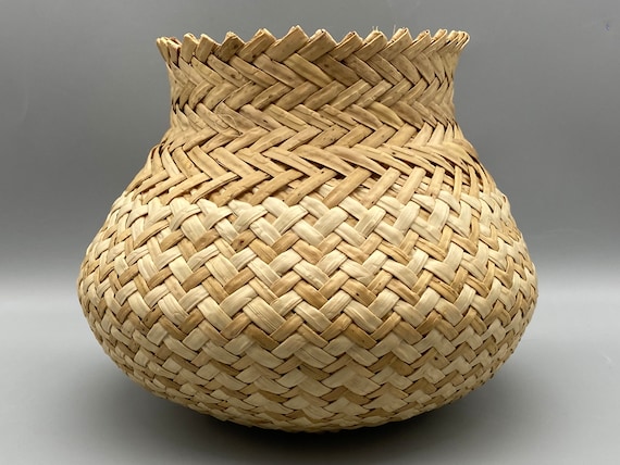 unbranded, Accents, Handwoven Vintage Native American Flat Basket Handles  Decor