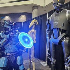 Mandalorian Energy Shield (Upgraded new Holo!) - Cosplay 3D Holographic Handheld Projector Fan Mk.II