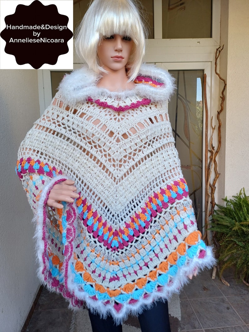 PONCHO met capuchon/gehaakte poncho met capuchon/wit, roze, oranje en blauwe wollen poncho/cadeau voor haar/3 seizoenen poncho afbeelding 7