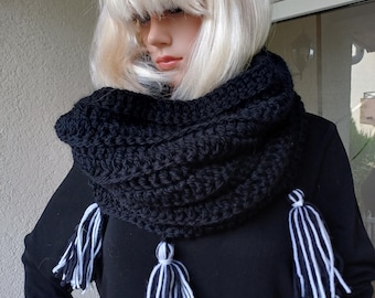 Crochet "Wednesday Adams Wool Snood "( I made this set for the series) /  Black Snood 100% wool