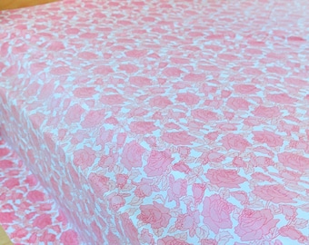 Floral Bed Sheet, 1970s Double Flat Sheet, Pink Floral Print, Vintage Floral Bedding, Polycotton Flat Sheet, Flower Print Retro Bedding