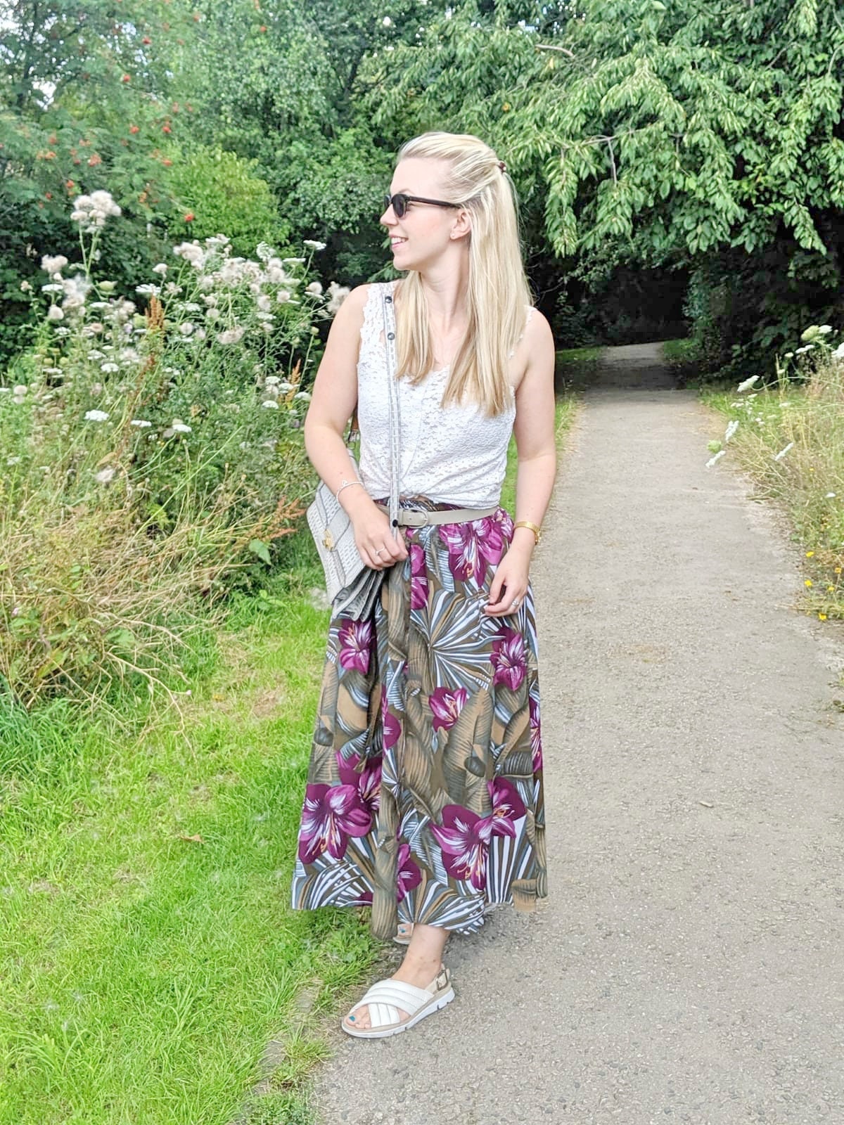 Image of S Summer Midi Skirt, Tropical Leaf Print Hawaiian Floral S High Waist Elasticated Holiday Skirt
