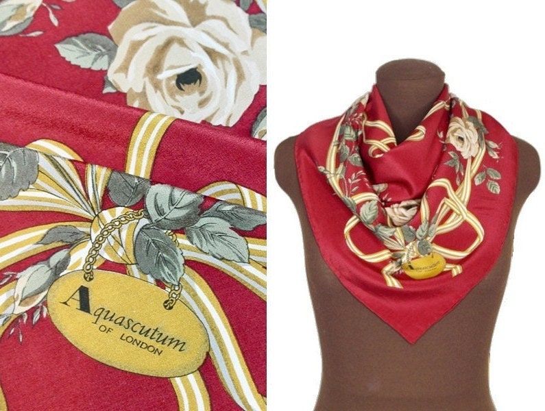 Red hotsell aquascutum scarf