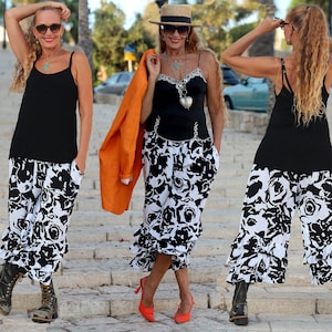 Black Rose Rayon Pantaloons: Ruffle Capri Bloomer Pants with Pockets