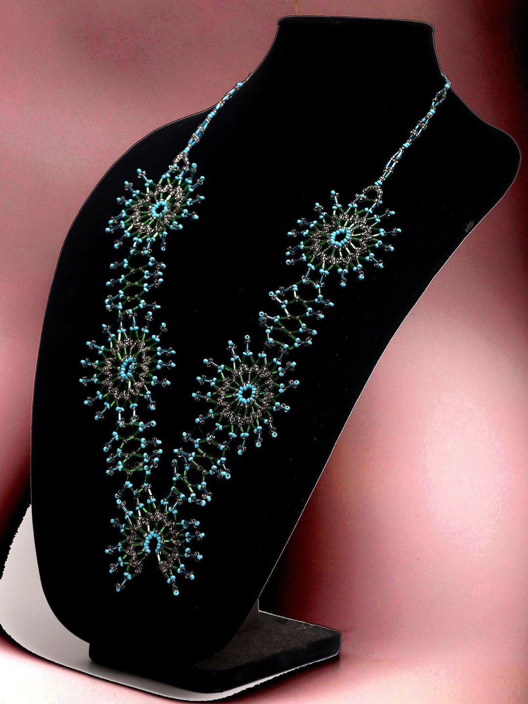 ヴィンテージ ターコイズとエメラルドのビーズネックレス - Etsy 日本