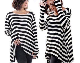 Black and White Frenchie Flare Top with Thumbholes