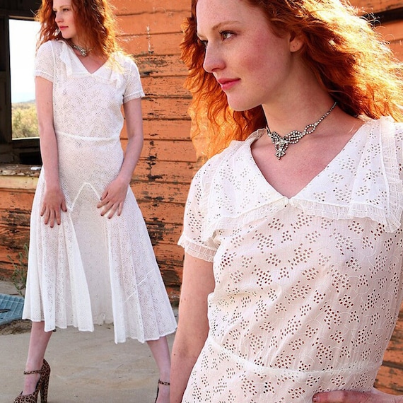 Vintage 1930s White Eyelet Lace Flapper Wedding Dress - Etsy Israel Vintage 1930s White Eyelet Lace Flapper Wedding Dress - Etsy Israel
